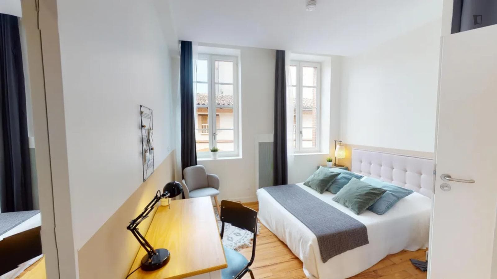 Property photo thumbnail