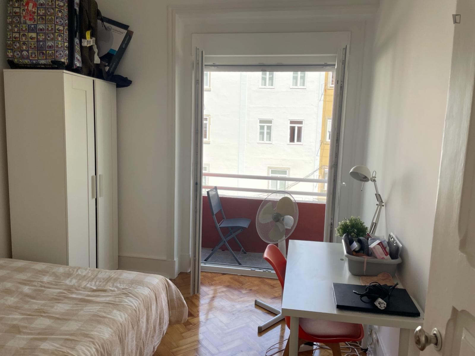 Inviting double bedroom in Penha de França photo 1