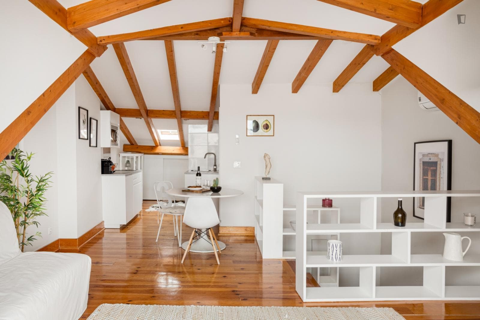 Beautiful lofted studio in Lapa  photo 1