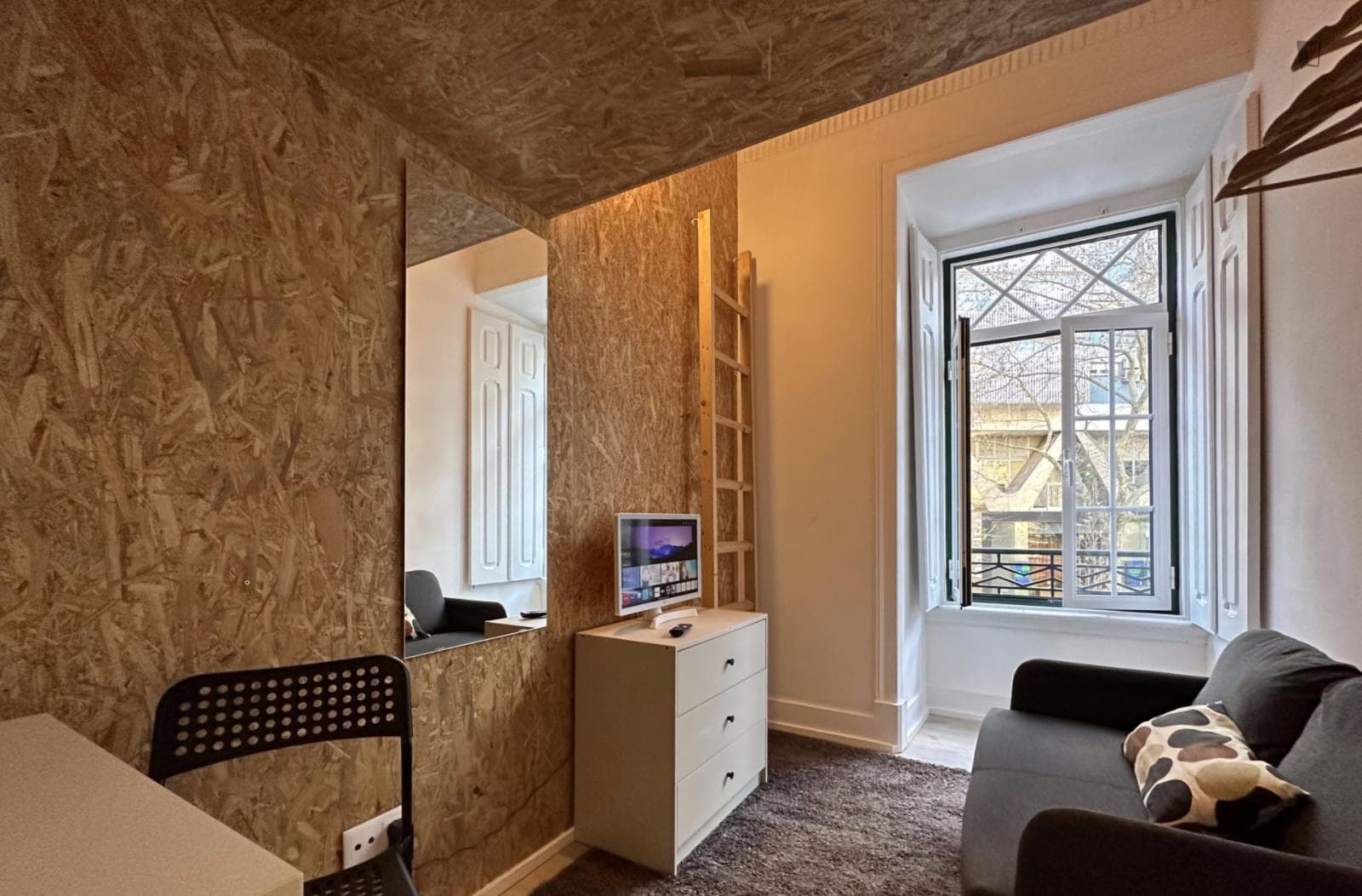 Property photo thumbnail