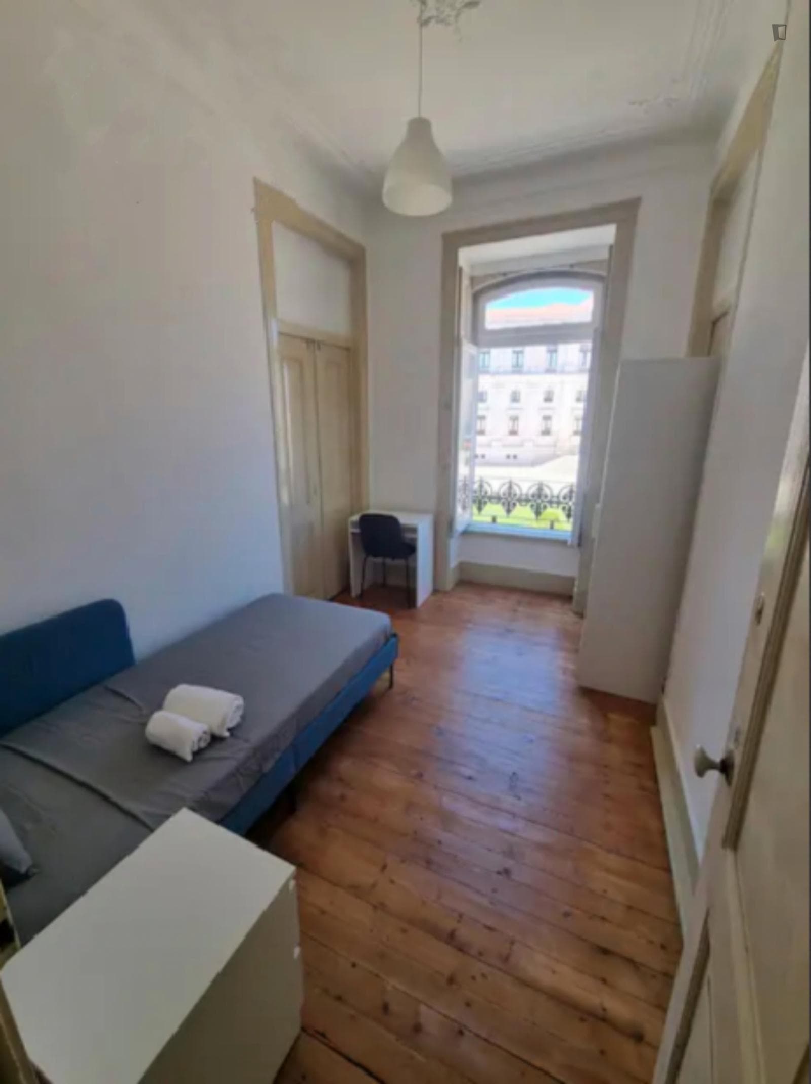 Vibrant Single Bedroom close to ISEG photo 1