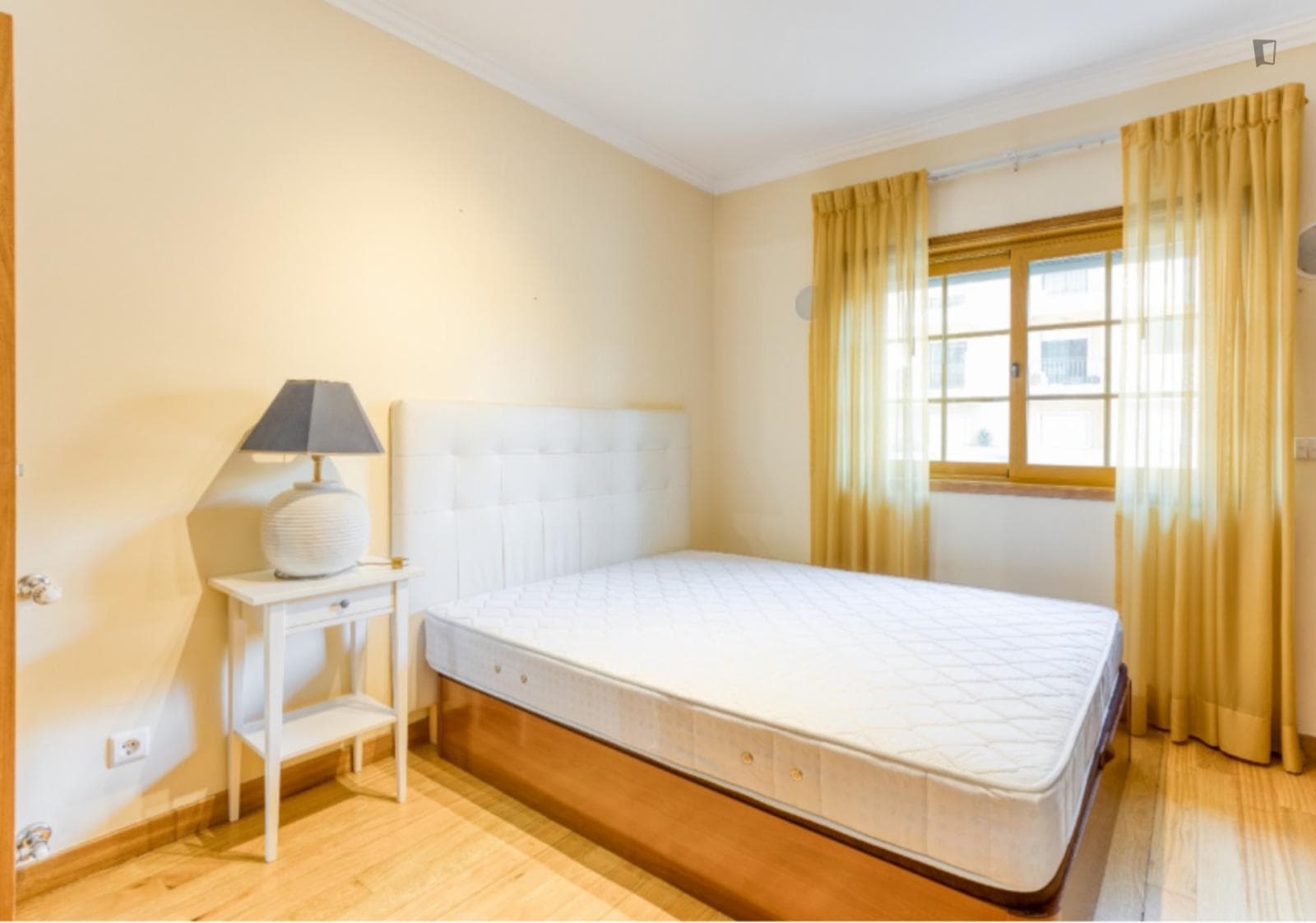 Welcoming Double Bedroom close to Nova School of Business and Economics photo 1