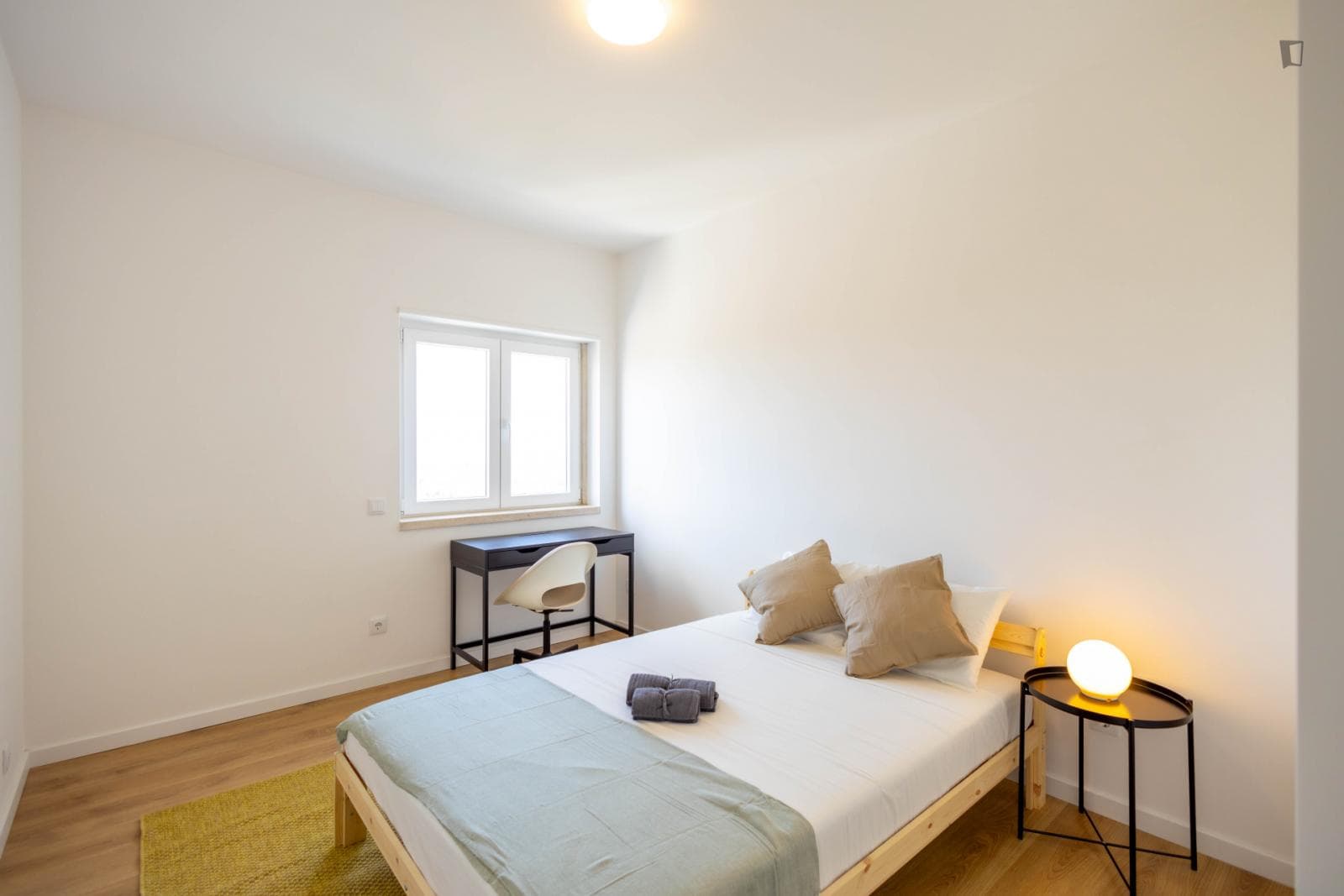 Nice single bedroom in modern shared flat in Areeiro photo 1