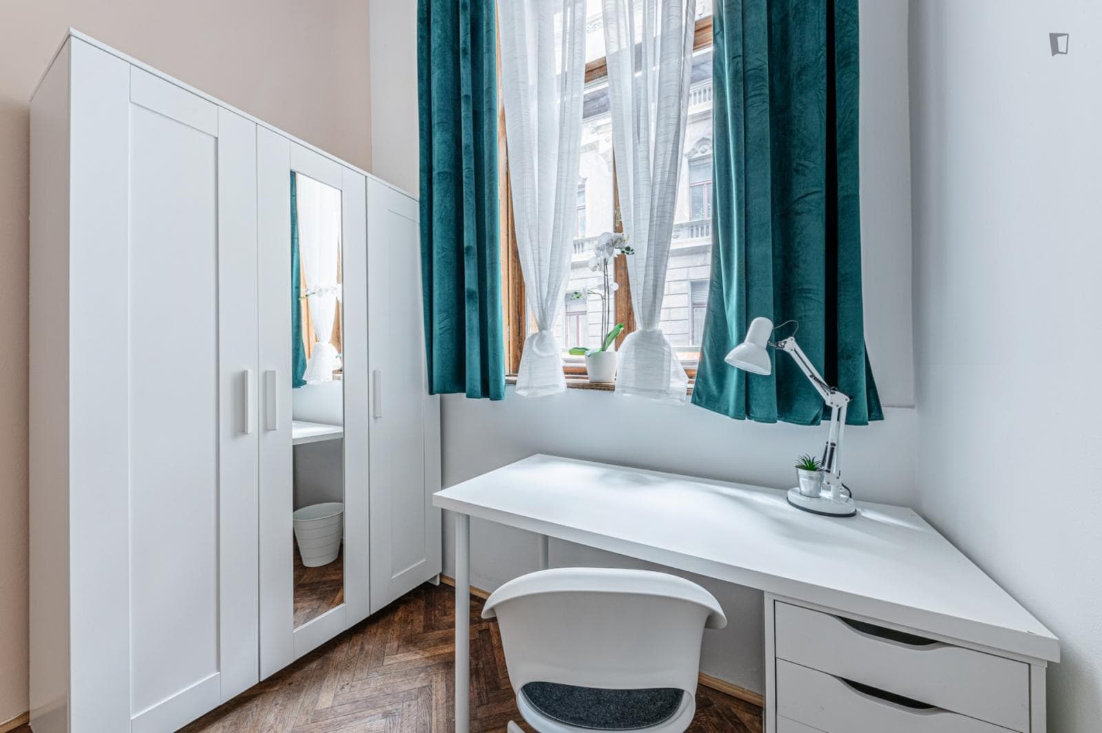 Property photo thumbnail