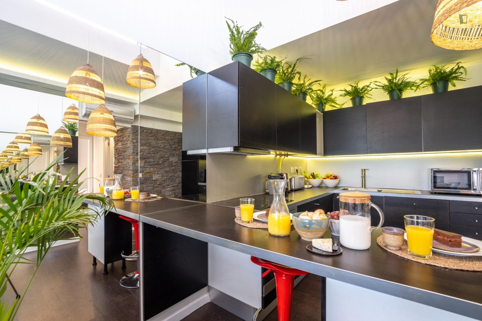 Charming 1 Bedroom Apartment with a backyard close Viana do Castelo Beach to  photo 1