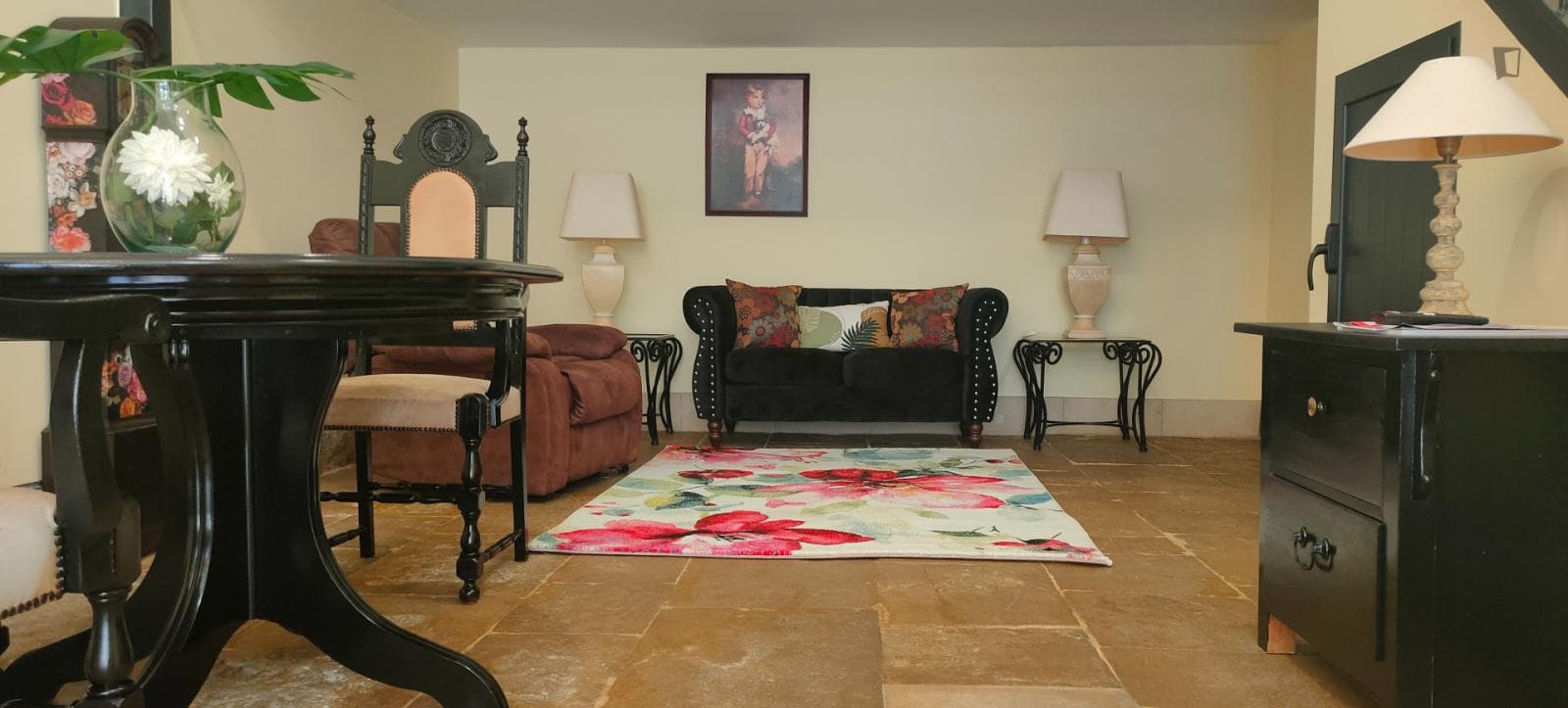 Charming 1-bedroom flat in the bustling city centre of Faro photo 1