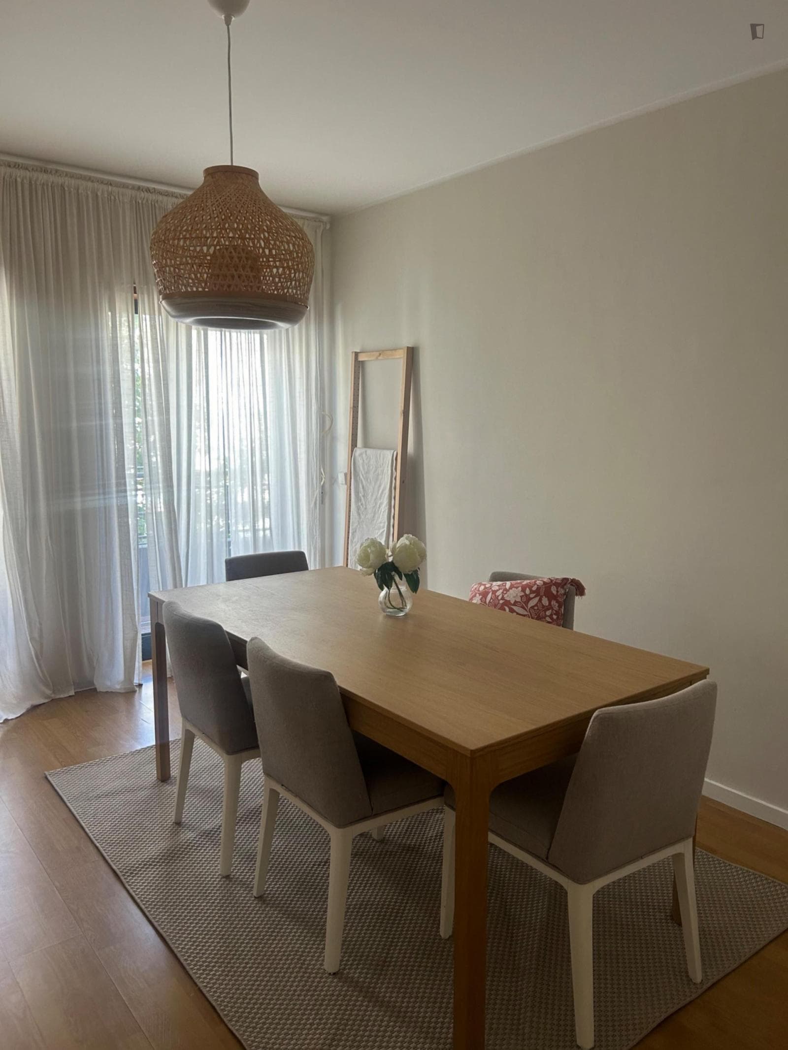 Inviting 1 Bedroom Apartment close to Maia Shopping photo 1