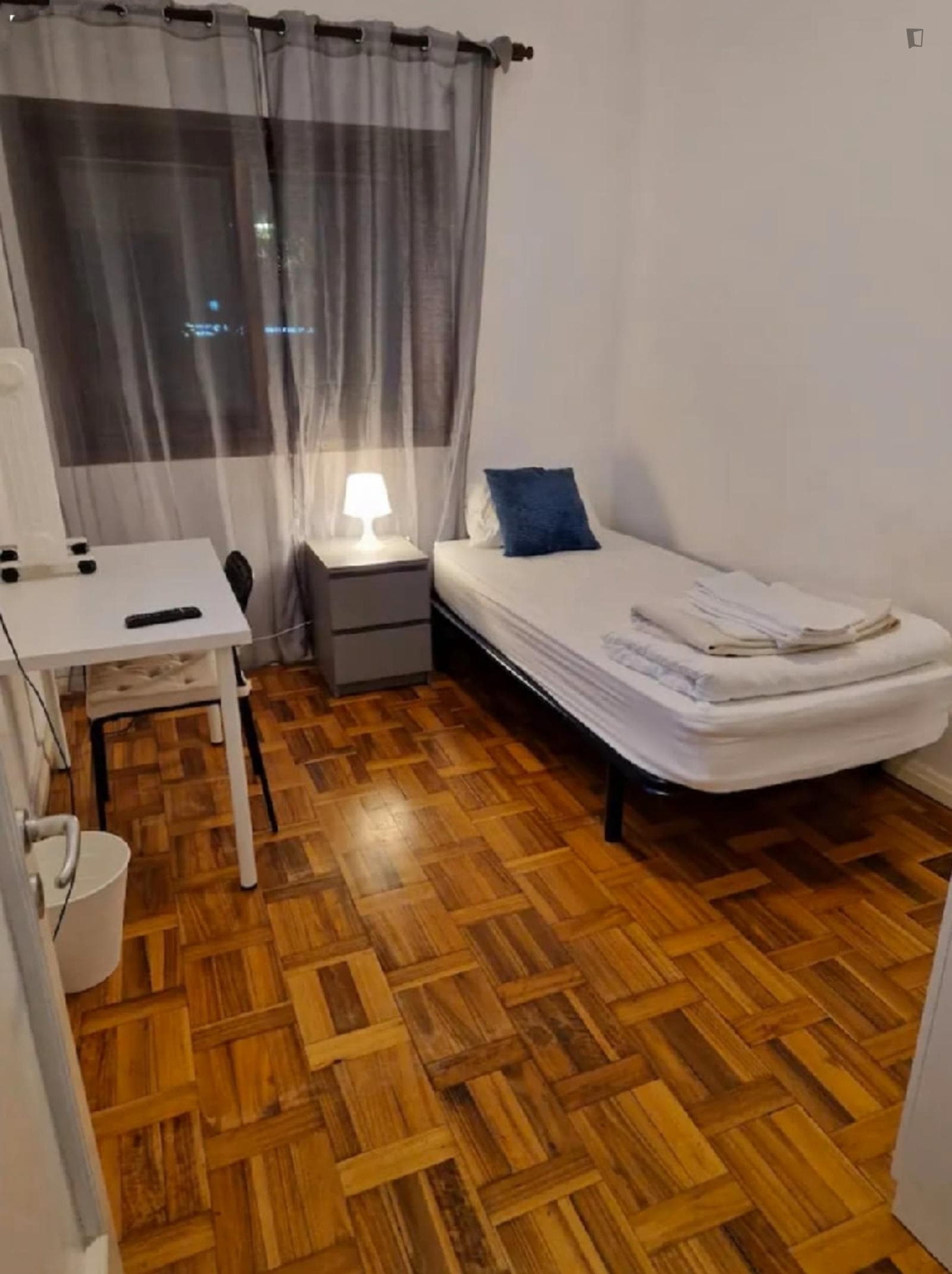 Cozy 3 Bedroom Apartment close to Lapa Metro photo 1
