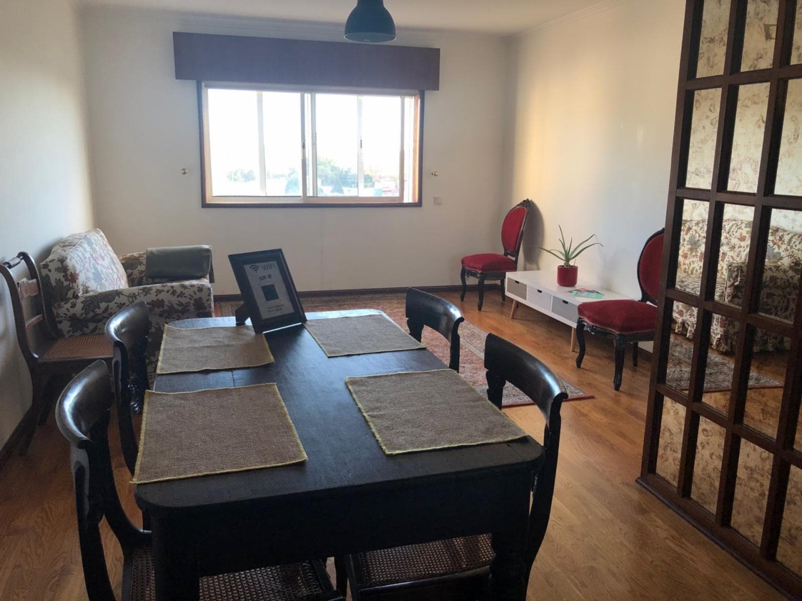 Sunny 2-bedrooms apartment near Casa da Musica Porto photo 1