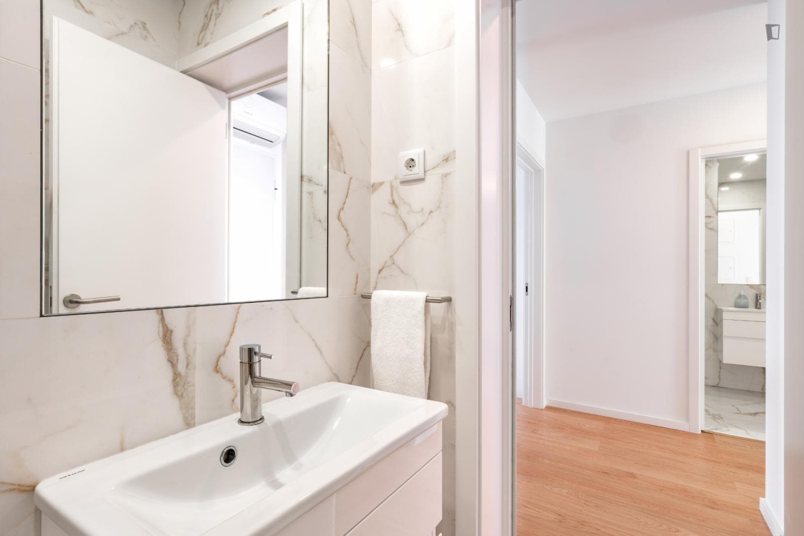 Lovely 2-bedroom flat in Foz do Douro photo 1