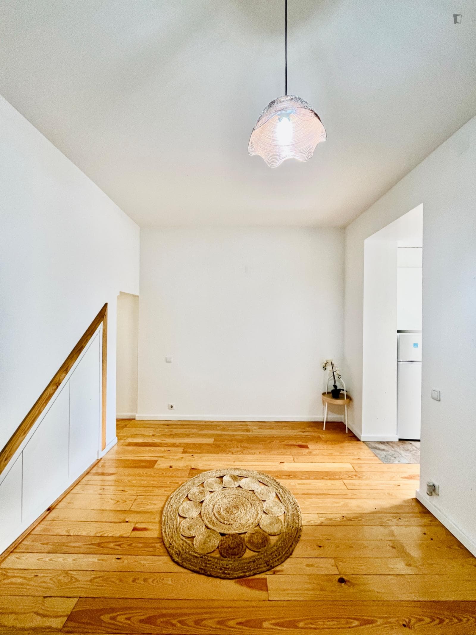Alluring 1 Bedroom Apartment close to Lapa Metro photo 1