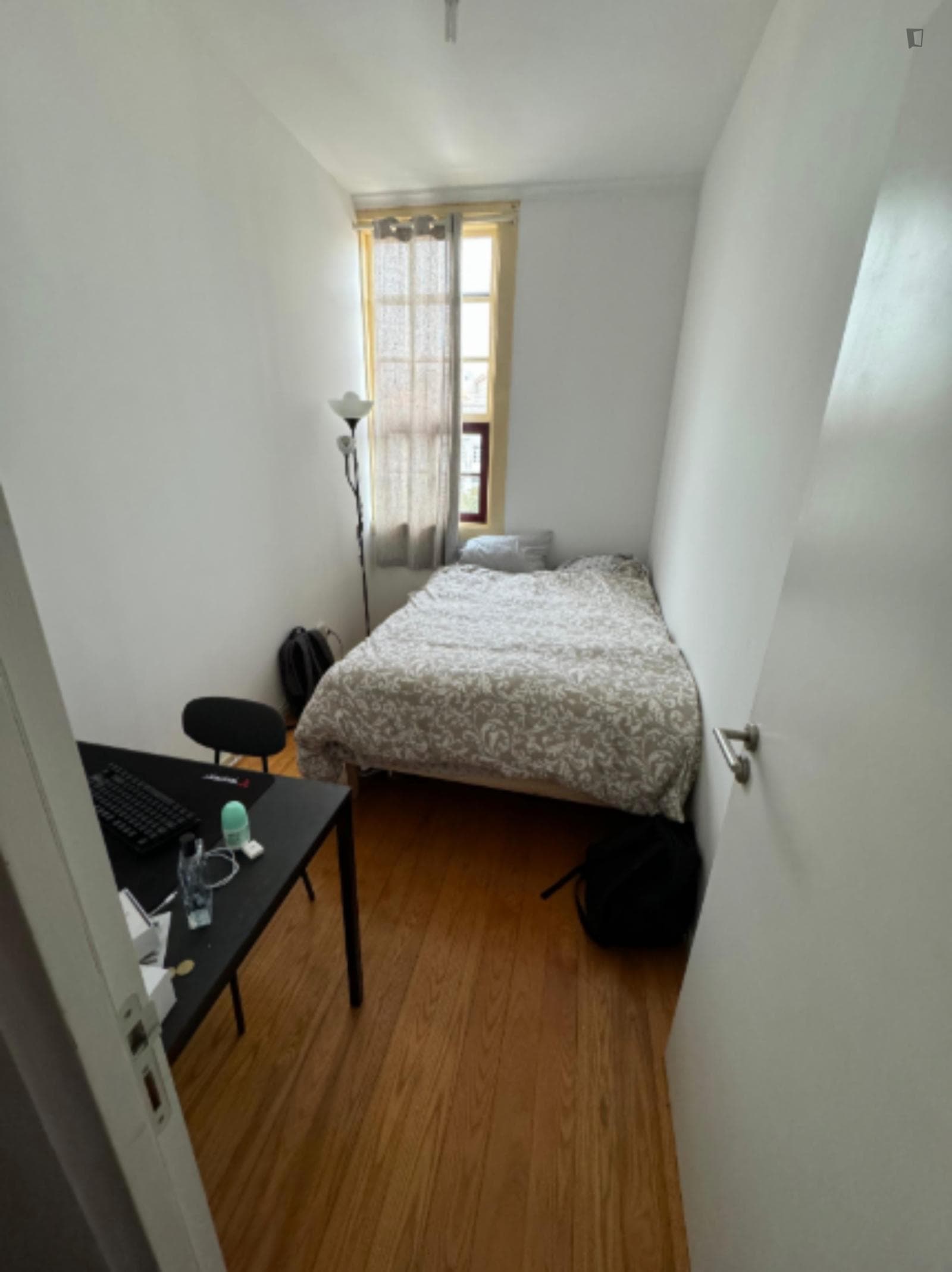 Cozy Double Bedroom close to 24 de Agosto Metro photo 1