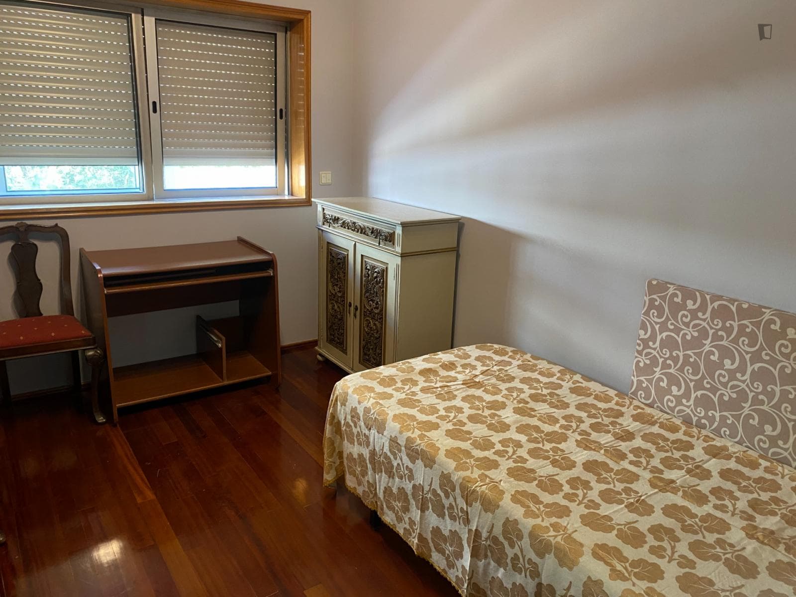 Charming and comfy single bedroom in Matosinhos photo 1