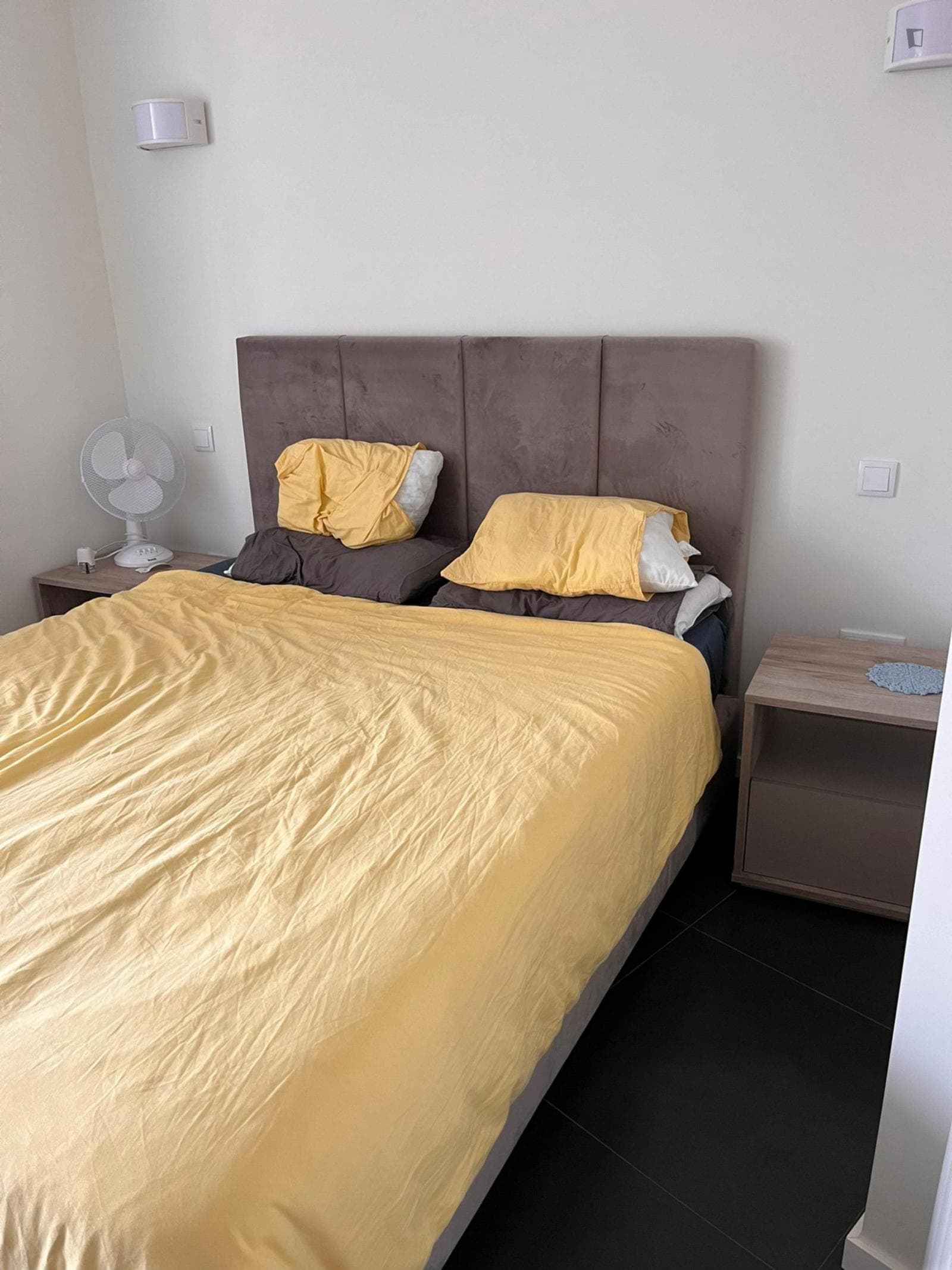 Exciting Double Bedroom ensuite close to Carolina Michaelis Metro photo 1