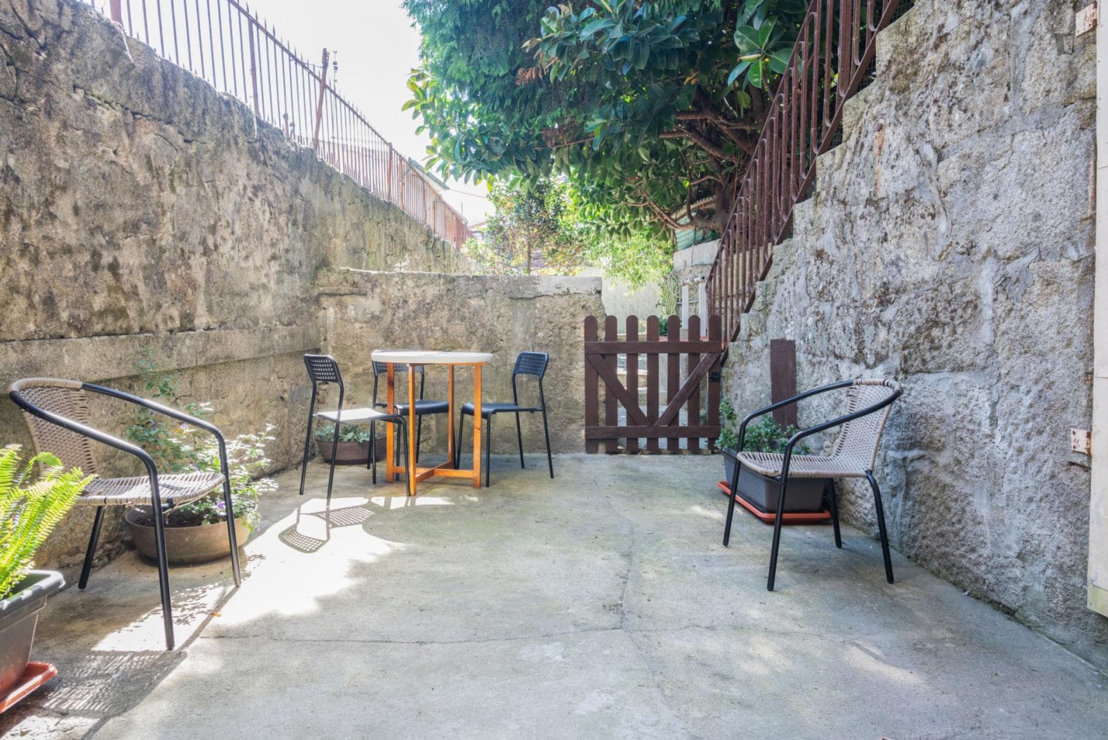 2-bedroom apartment, with outdoor area photo 1