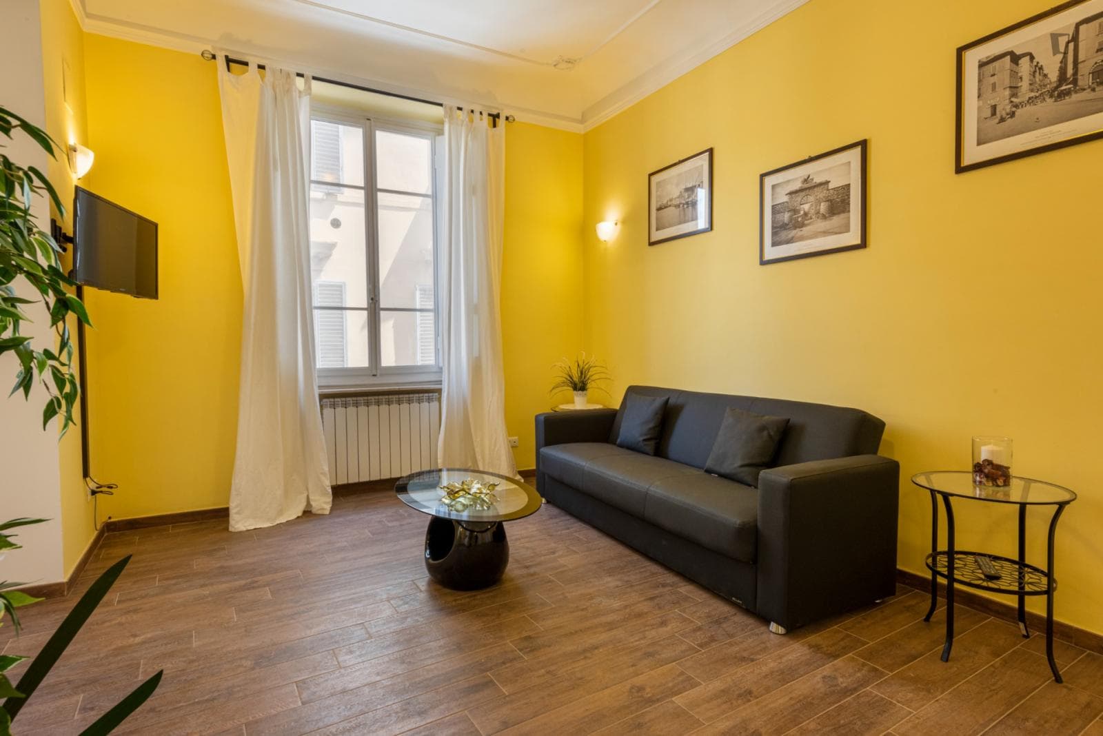 Spacious 1-bedroom apartment near Università degli Studi di Firenze  photo 1