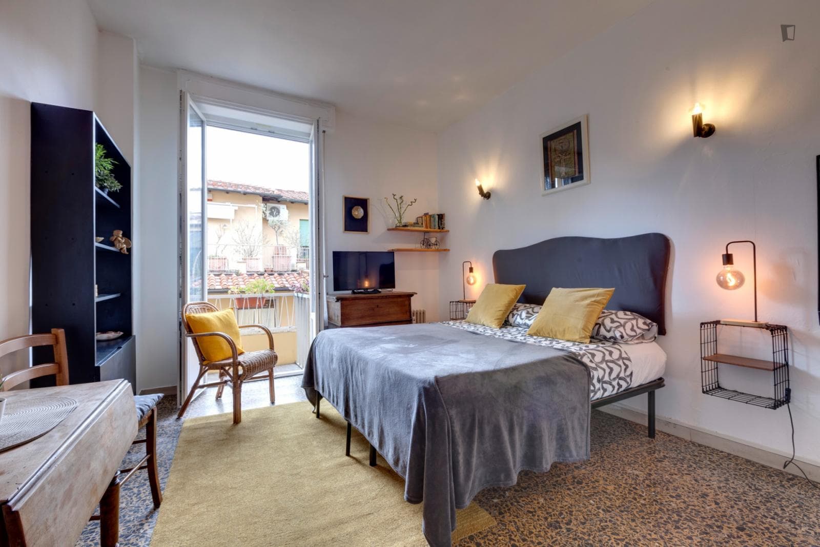 Property photo thumbnail
