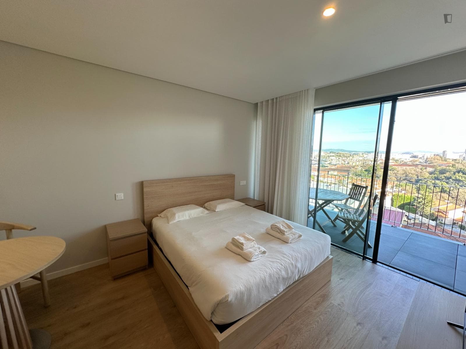 Large studio in vila Nova de Gaia photo 1