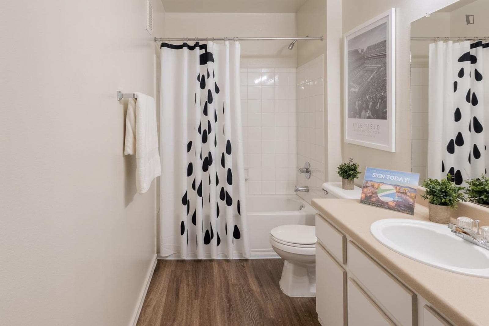 Property photo thumbnail