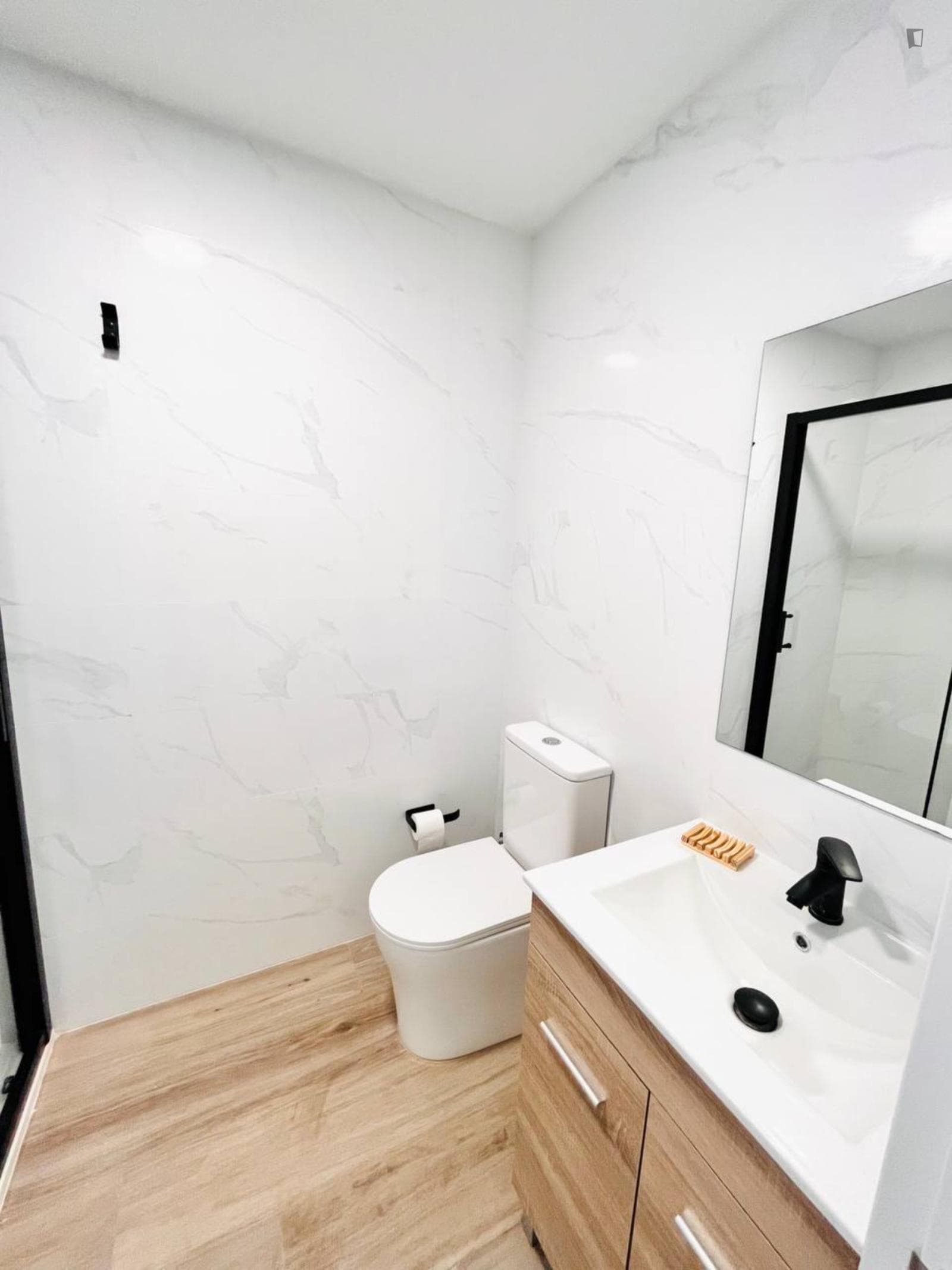 Large and elegant studio with a terrace, in the centre of Castelló de la Plana photo 1