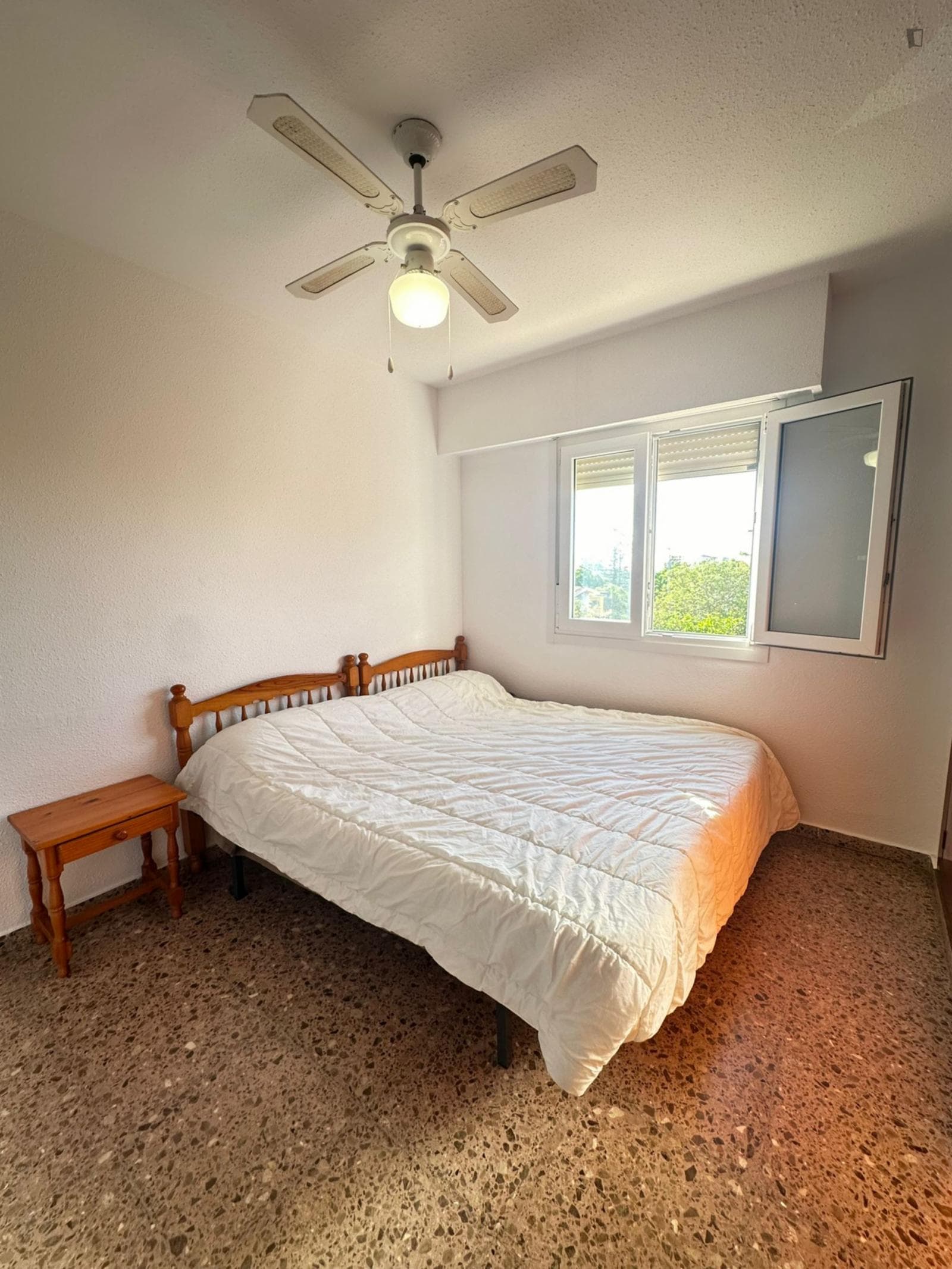 Lovely double bedroom in Benicasim photo 1