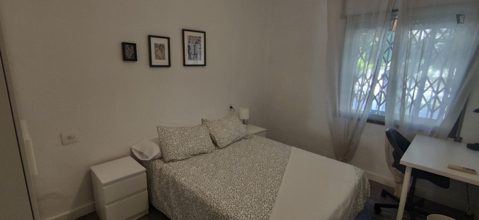 Pleasant double bedroom near the Delicias neighbourhood photo 1