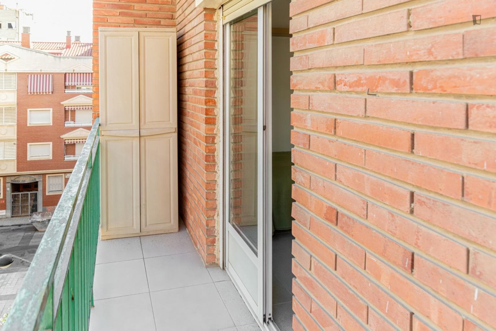 Attractive 4-bedroom apartment with balcony photo 1