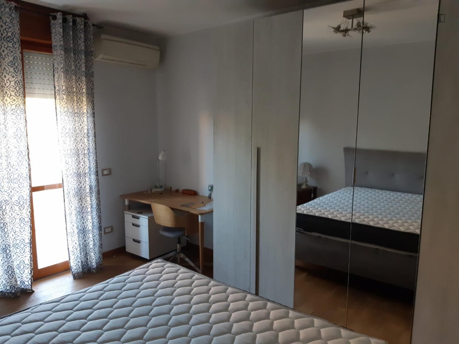 Cozy Single Bedroom in Rome  photo 1