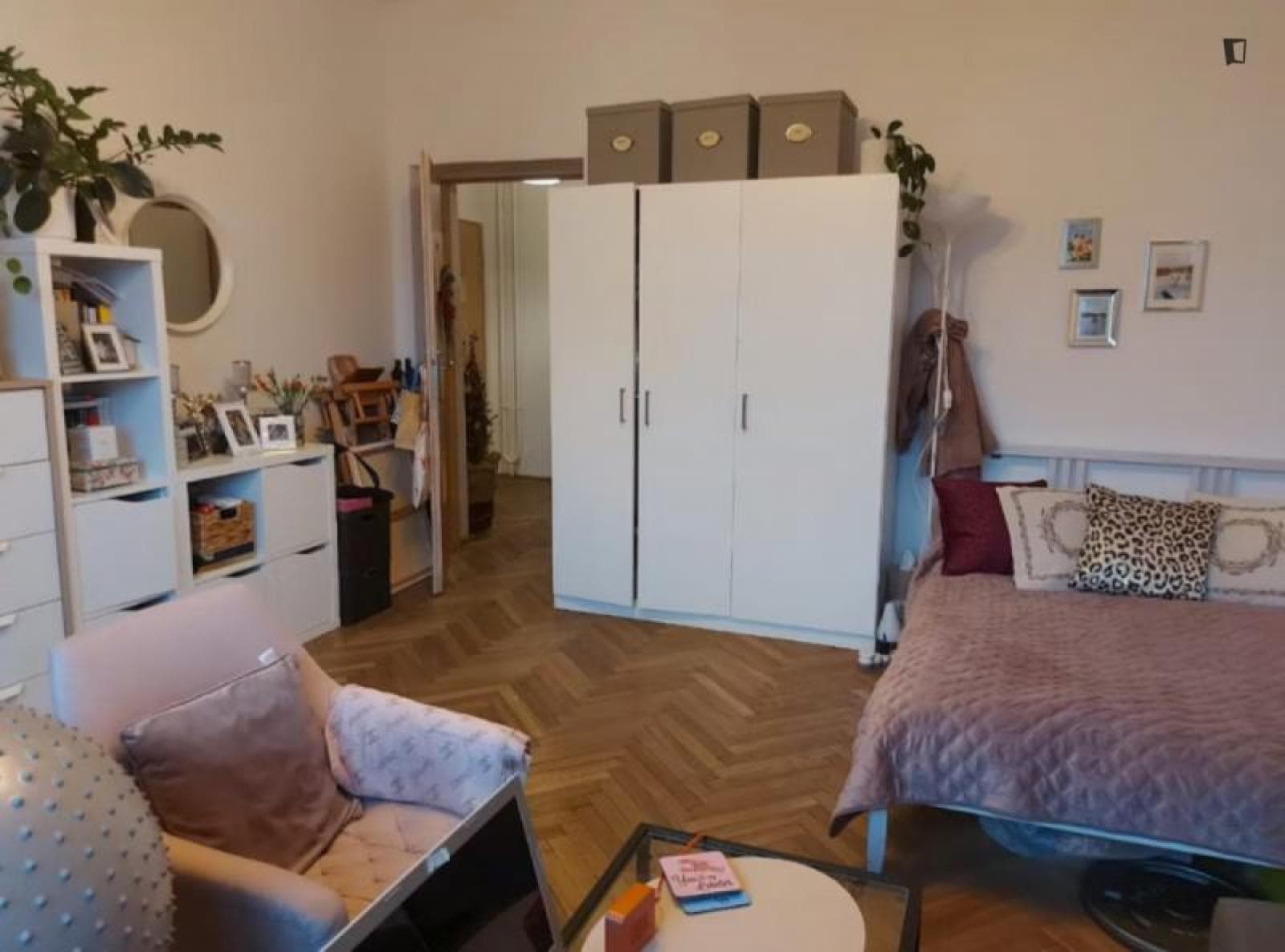 Double Bedroom in a 2-bedroom flat near shopping mall Galeria Kazimierz photo 1
