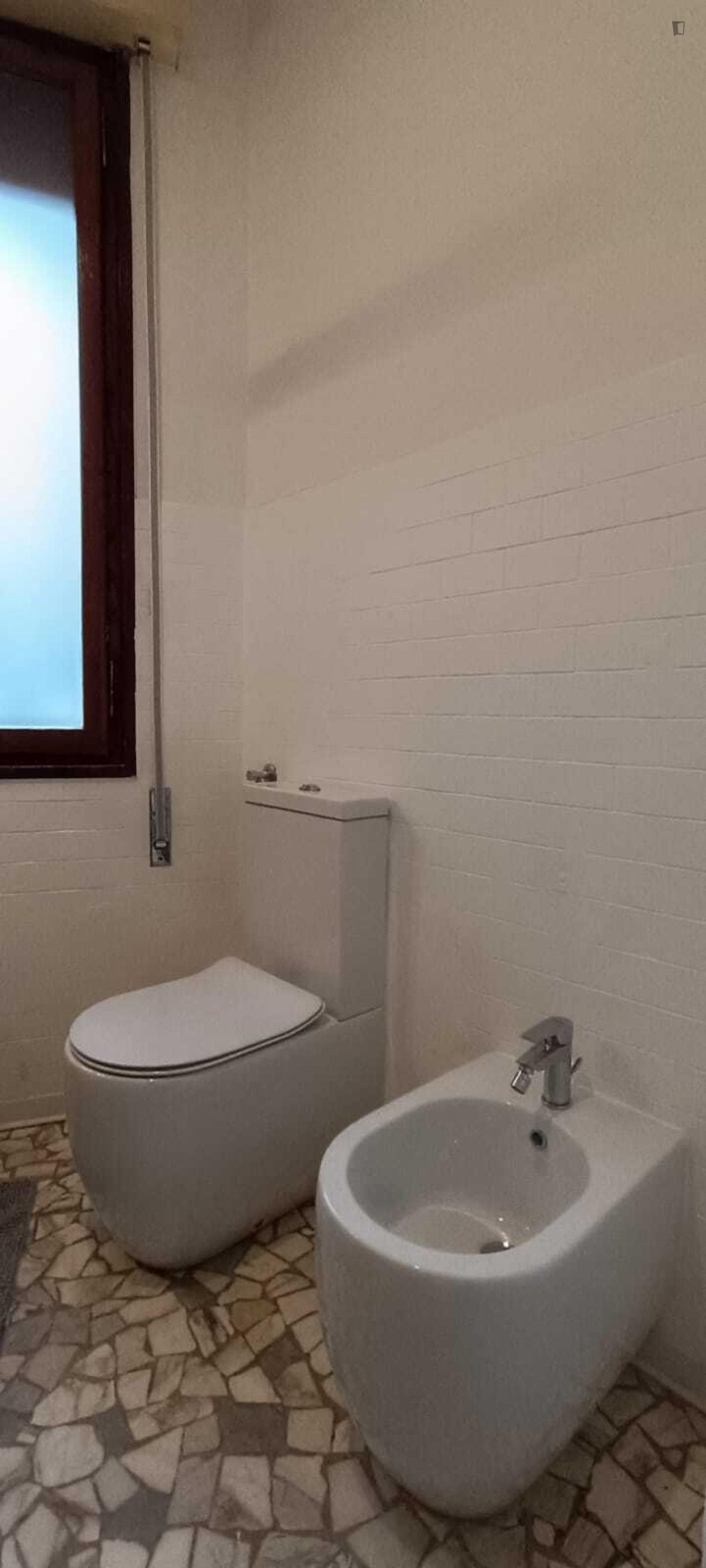 Nice single bedroom in the Sacra Famiglia area photo 1