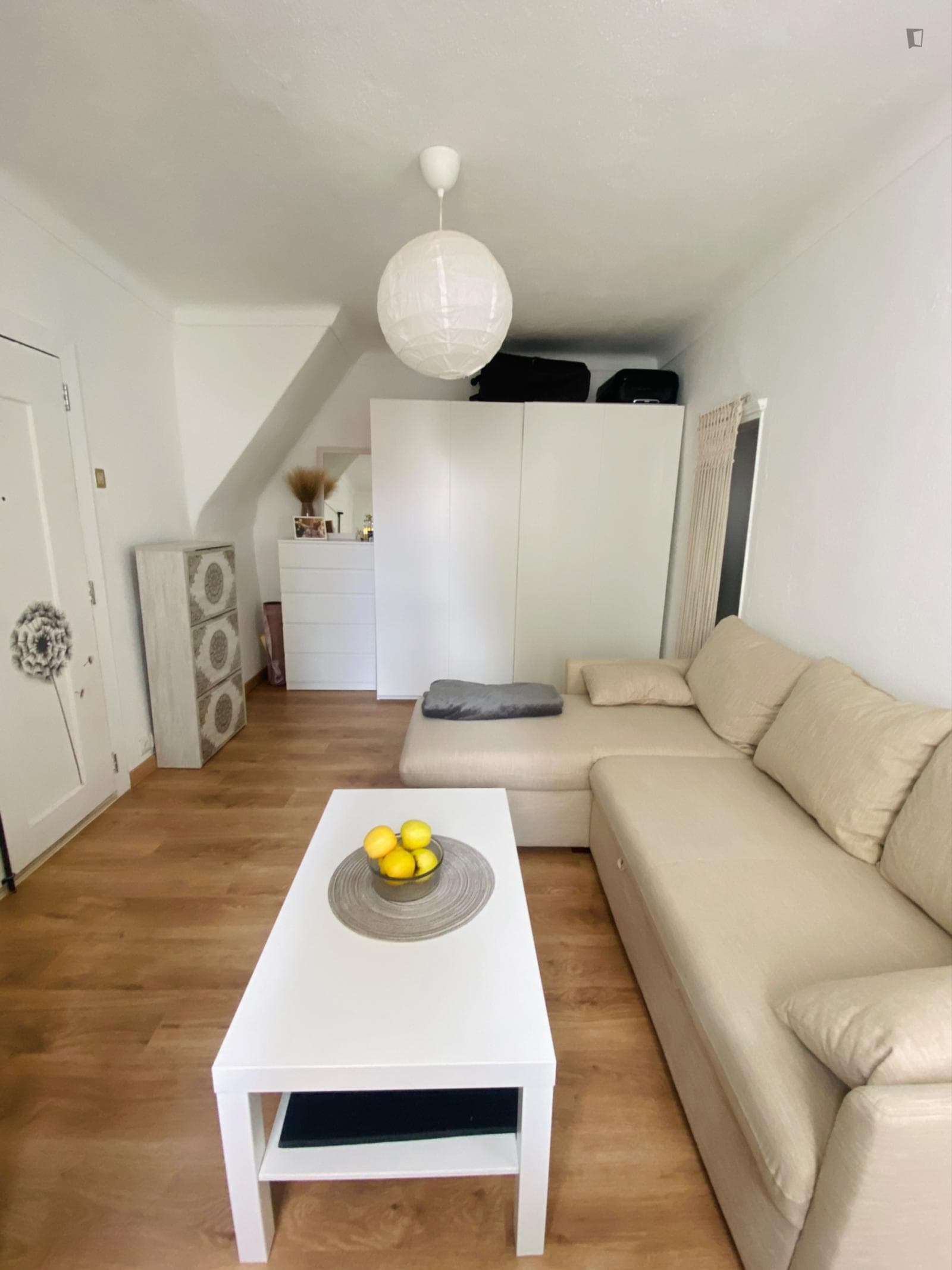Well-located 1-bedroom apartment in Lisbon's city center photo 1