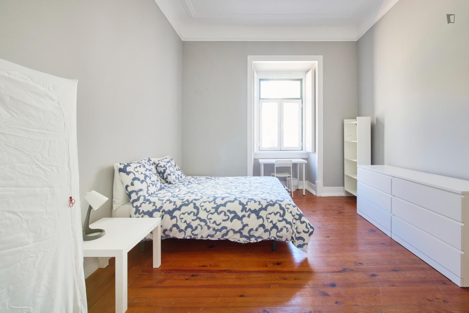 Reslly cool double bedroom in Entrecampos photo 1