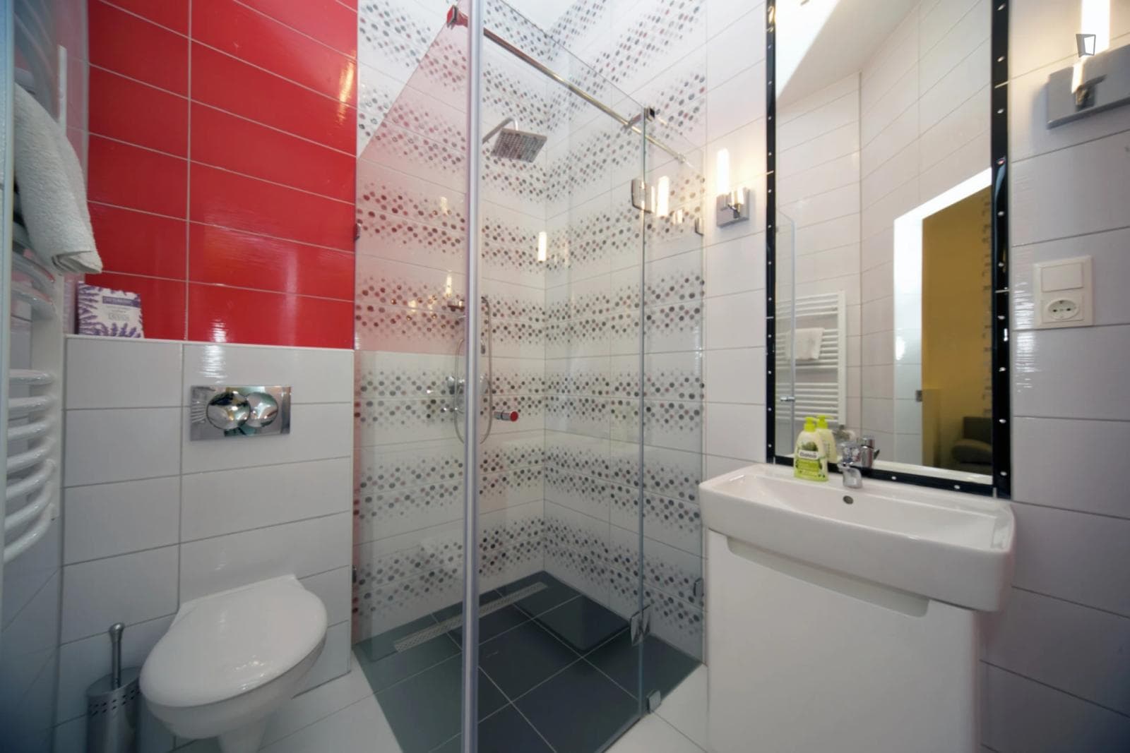 Very welcoming 1-bedroom apartment in Lipótváros photo 1