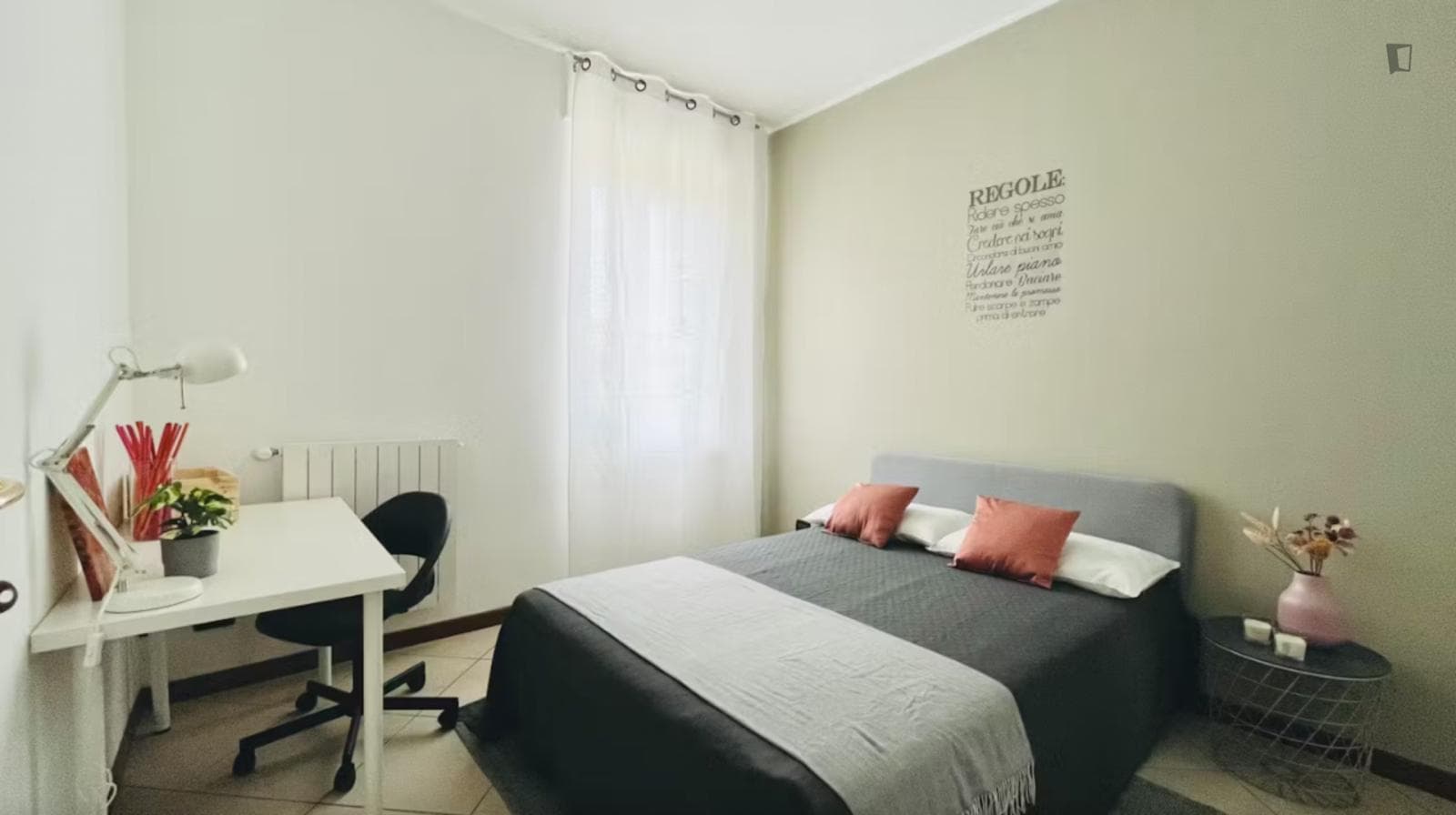 Nice Bedroom in Padua photo 1