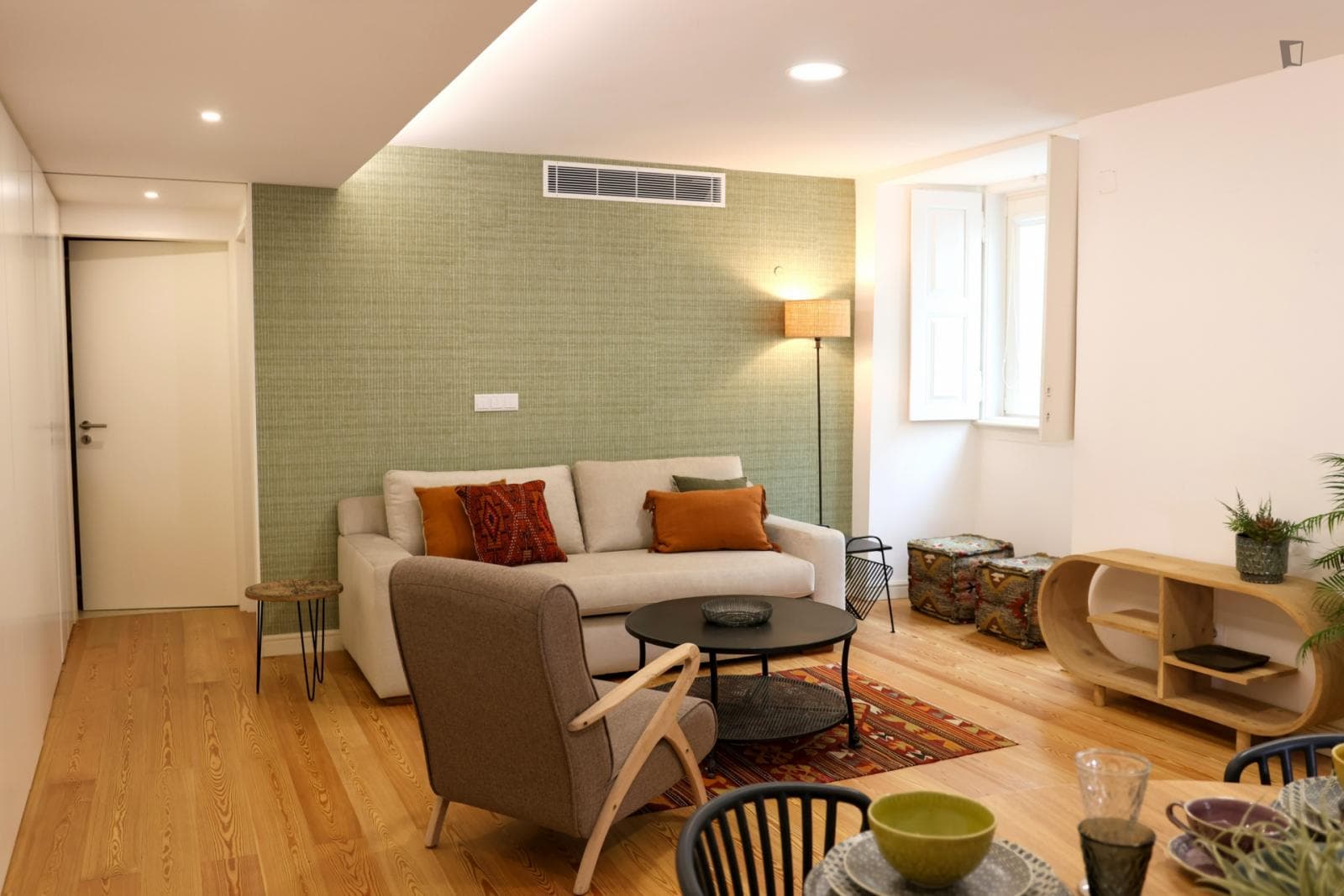 Elegant -bedroom apartment in lively Bairro Alto photo 1