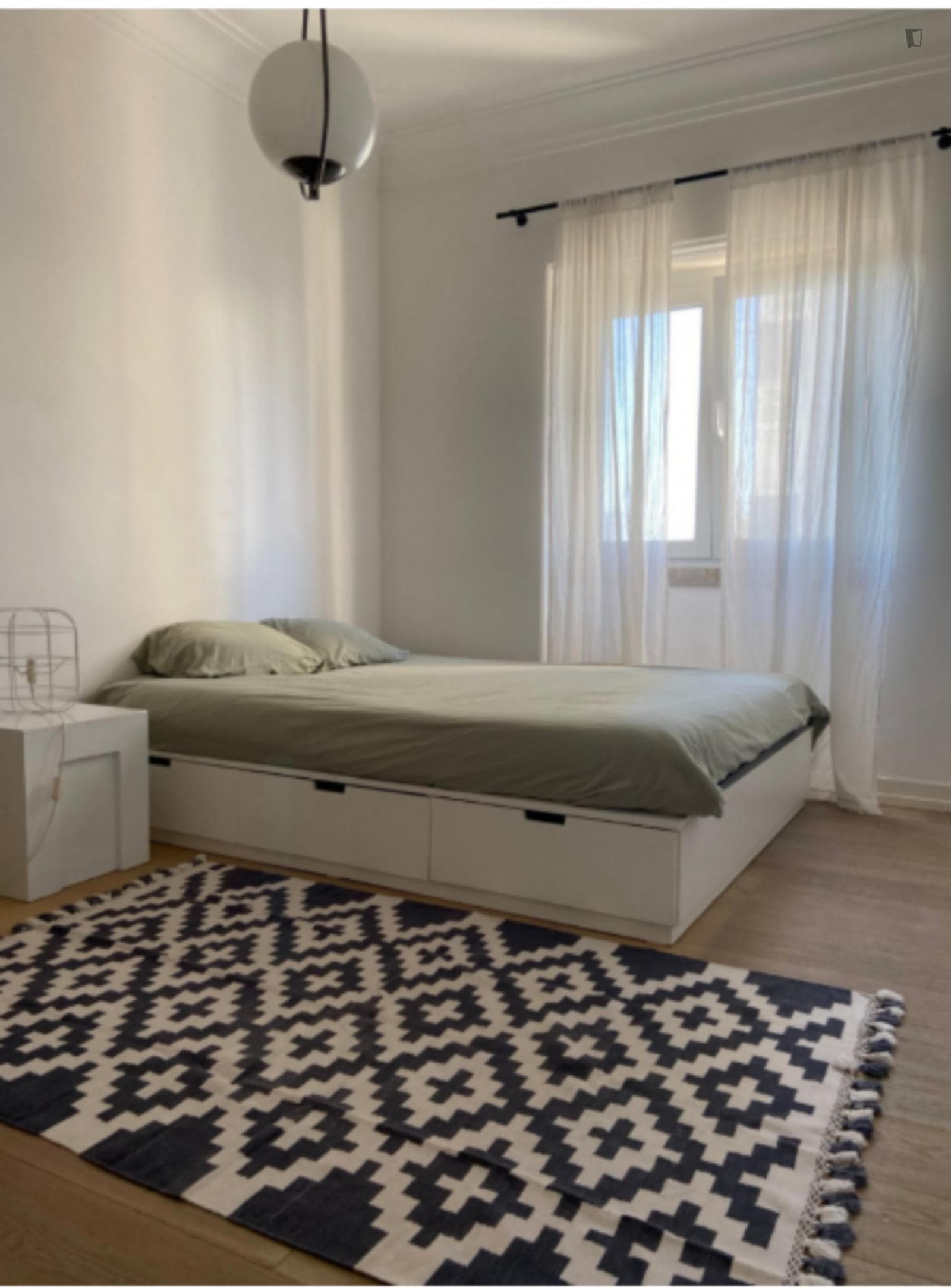 Astonishing Double Bedroom close to Nova University photo 1