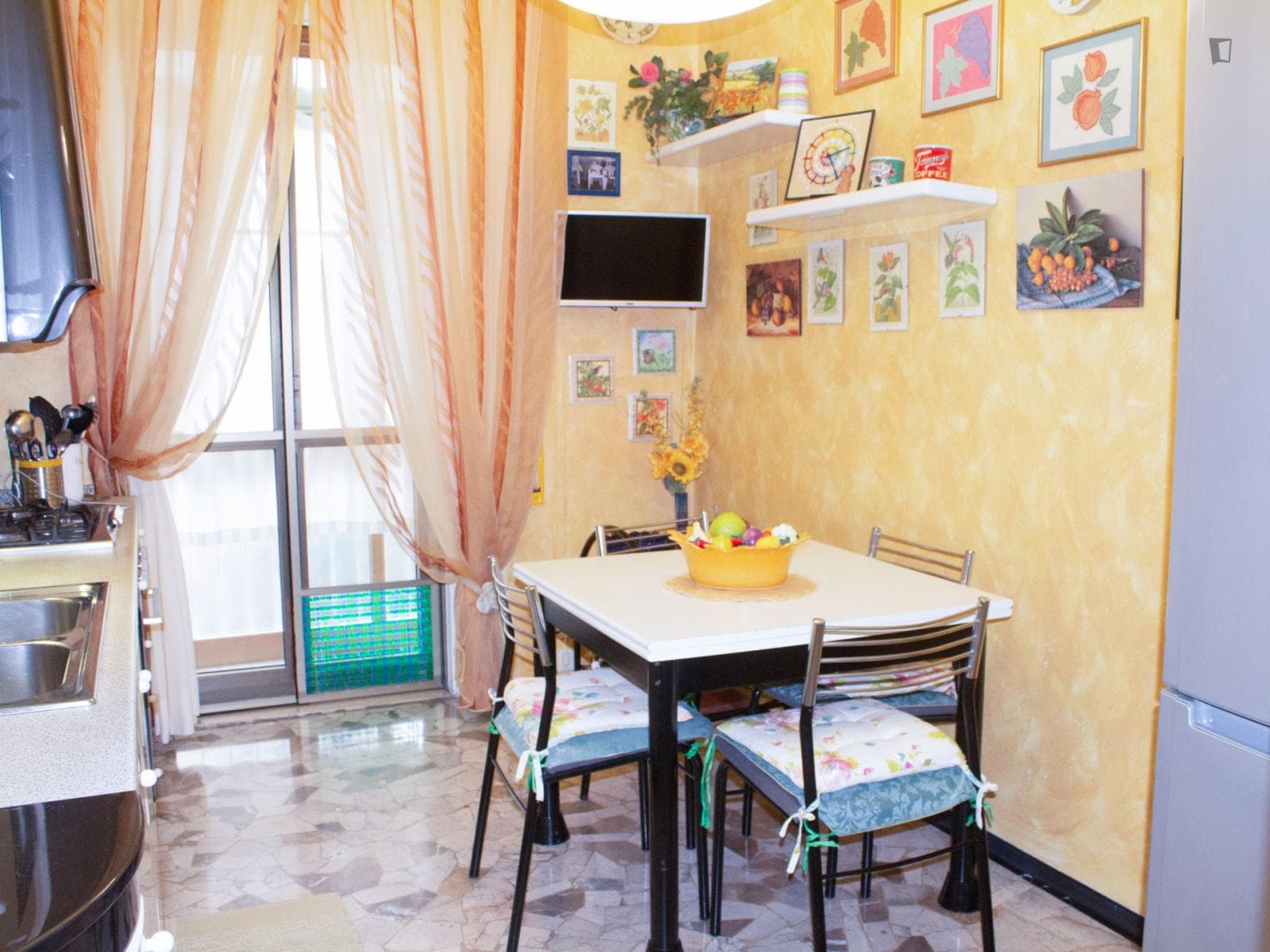 Neat 1-bedroom flat in Novoli photo 1