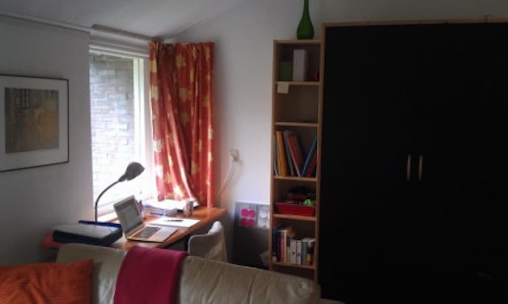 Cosy studio flat in Beijum-Oost