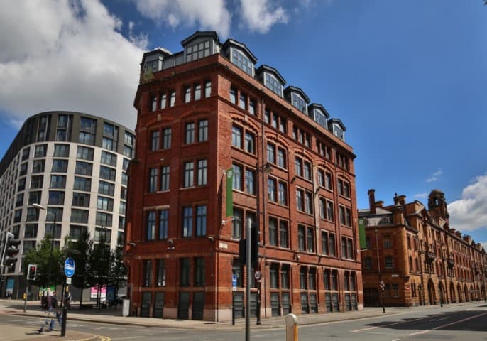 iQ Hollingworth House photo 1