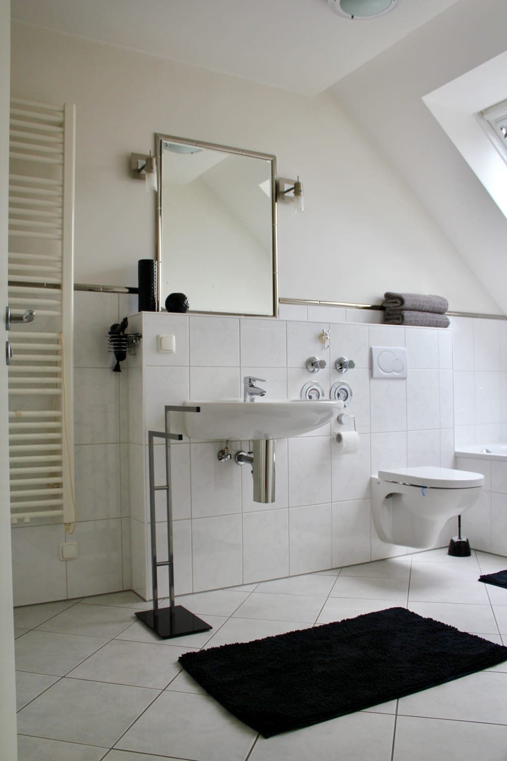 4 Room Business Duplex apartment over 2 floors with 2 bathrooms, underfloor heating, underground parking space and balcony photo 1