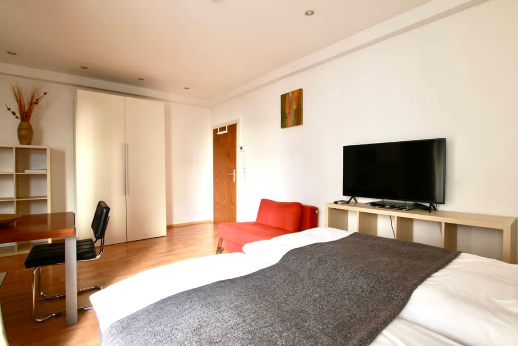Beautiful apartment with balcony at Rathenauplatz photo 1