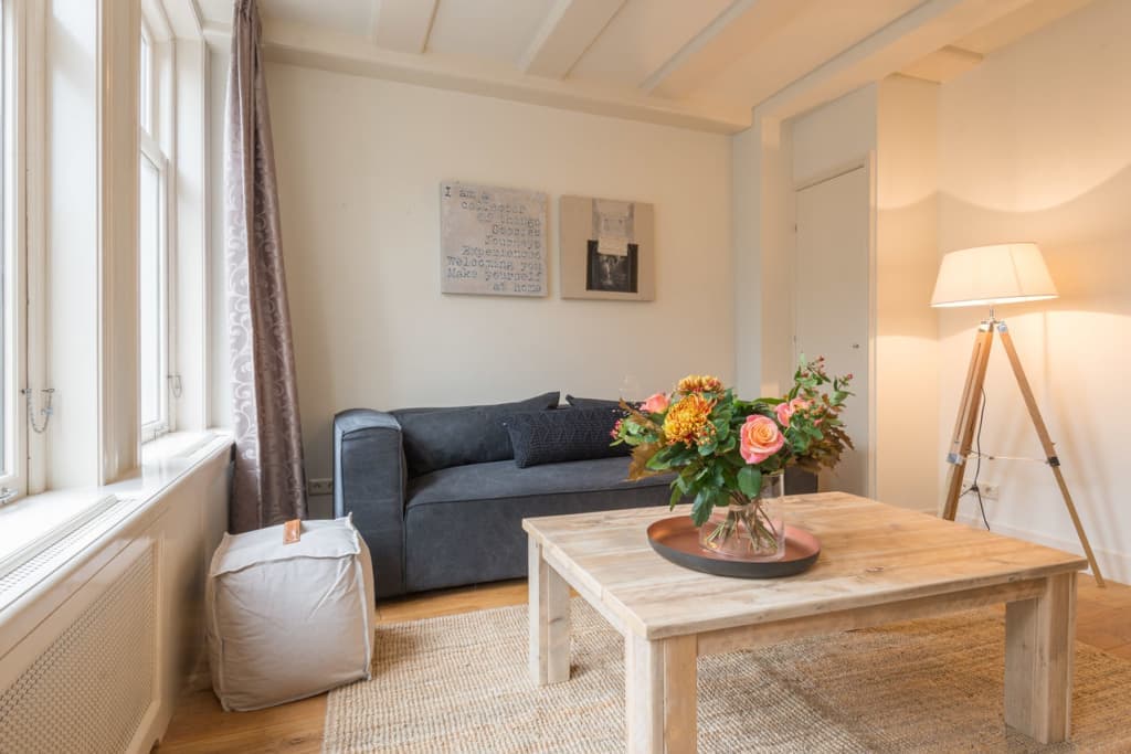 Charming apartment on Haarlemmerdijk photo 1