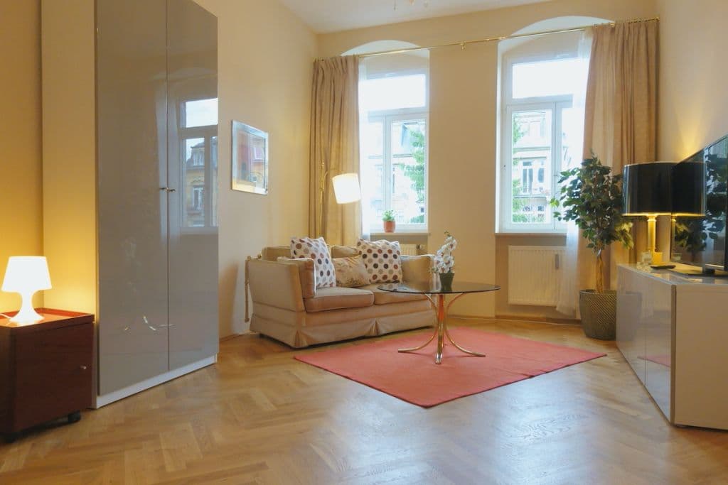 Stylish 3-room apartment with balcony for up to 4 people photo 1