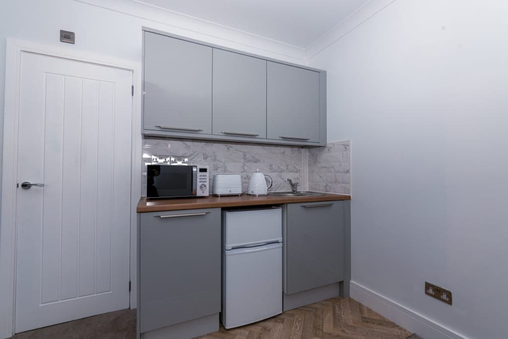 Lincoln House ~ En-suite ~ Near Train Station photo 1