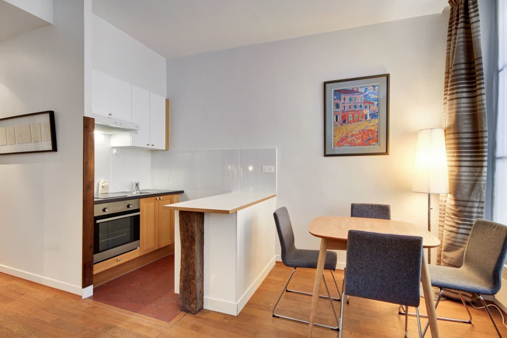 1 bedroom Apartment for WORK / Serviced & Fully Equipped / WiFi, House Linen & Weekly Cleaning Included photo 1