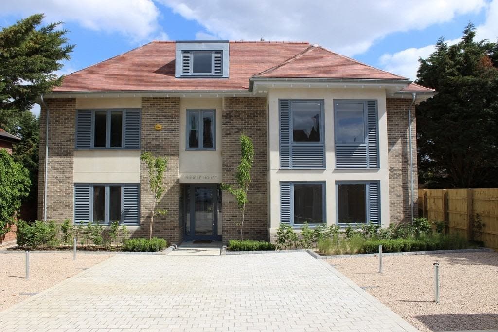 Stunning one bedroom apartment in Cambridge photo 1