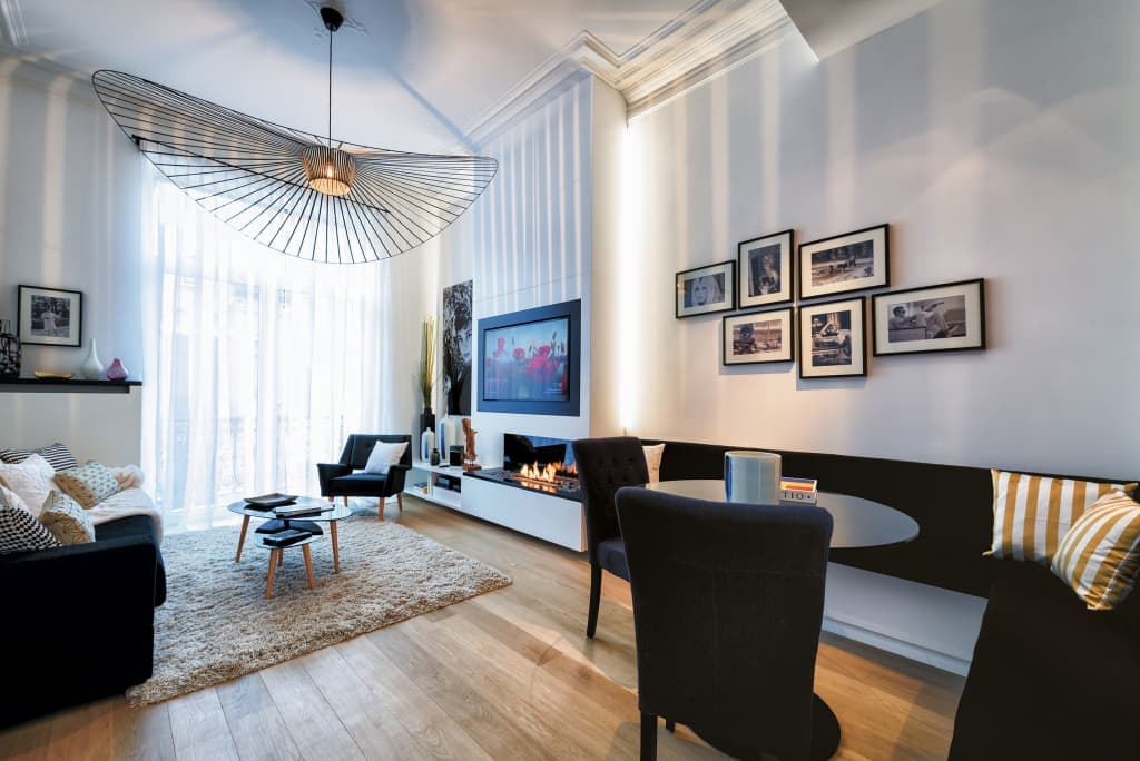 Trendy One Bedroom Apartment with Balcony – Quartier Louise photo 1