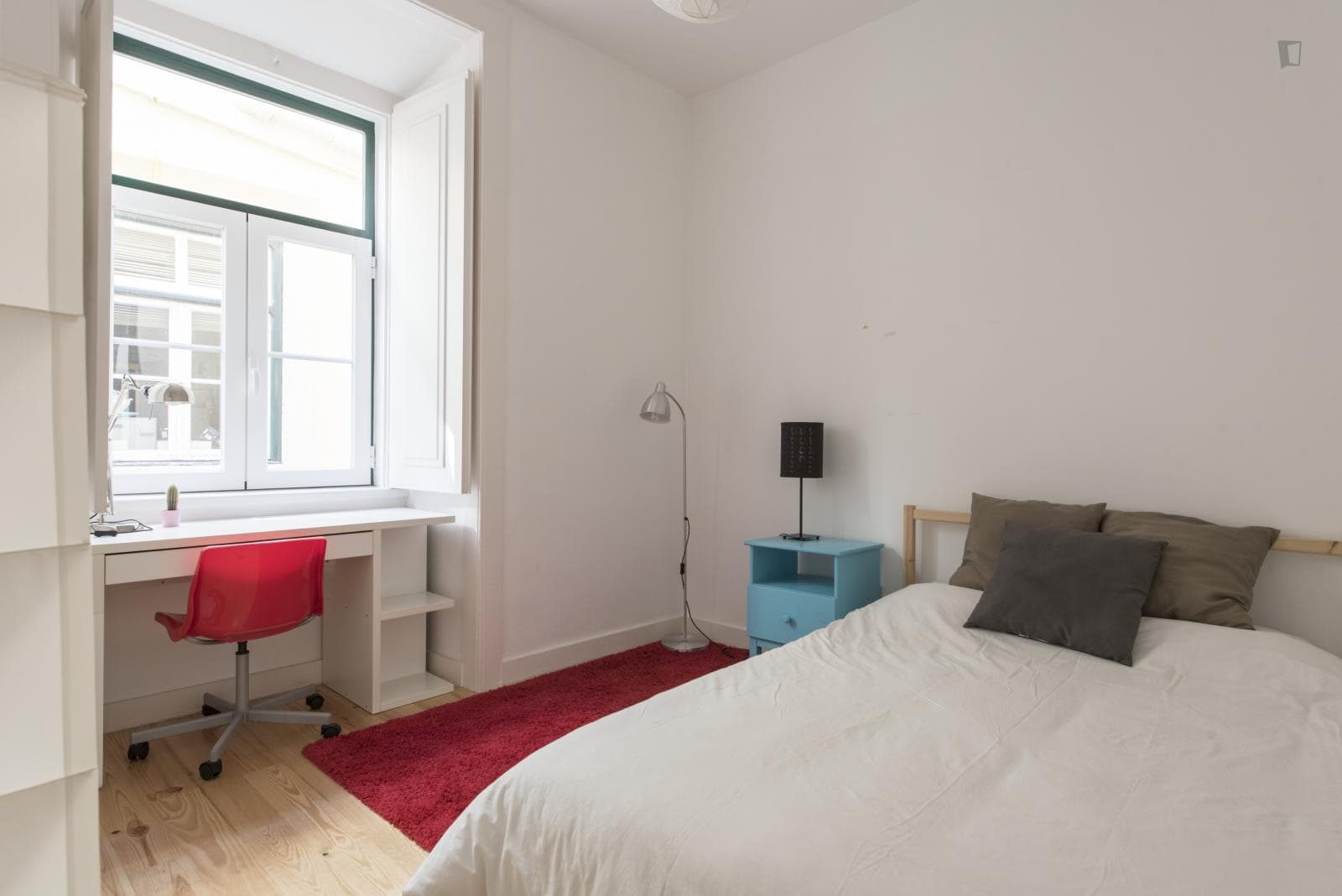 Double Bedroom in lively Cais do Sodré photo 1