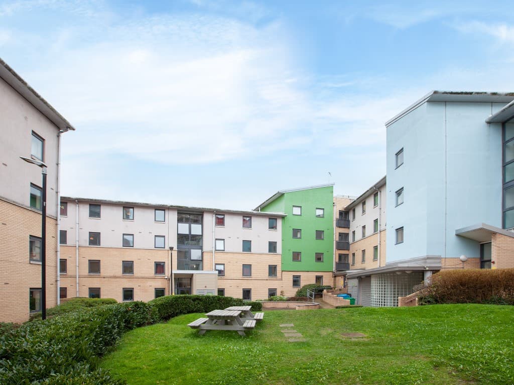Devonshire Courtyard photo 1
