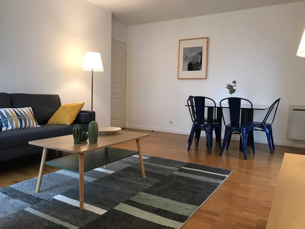 Large and beautiful 2-room apartment, terrace, balcony, refurbished, 48m2, Issy val de Seine photo 1
